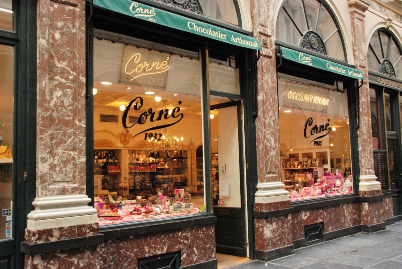 vente-PUGET SUR ARGENS-min_chocolate_chocolaterie_shop_luxury_chic_gallery_brussels_belgium-558146